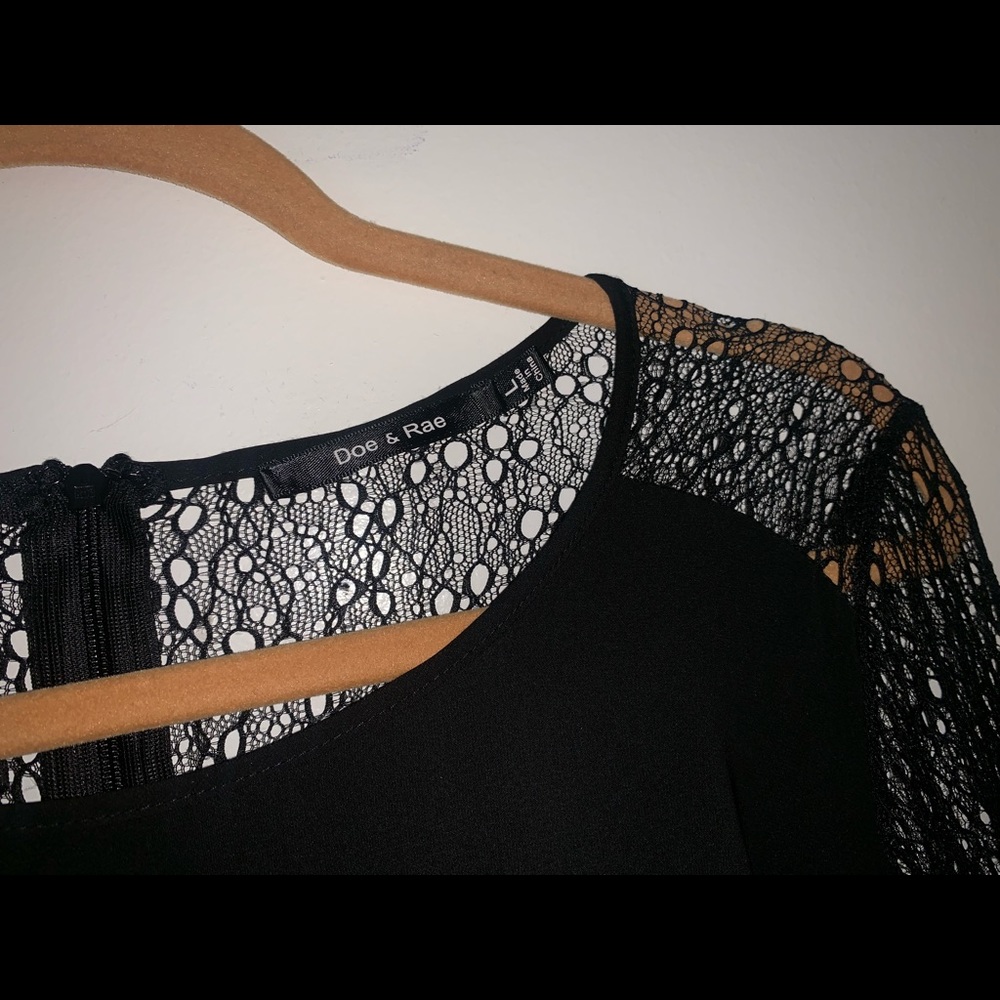 Black Doe & Rae - Picture 2 of 2